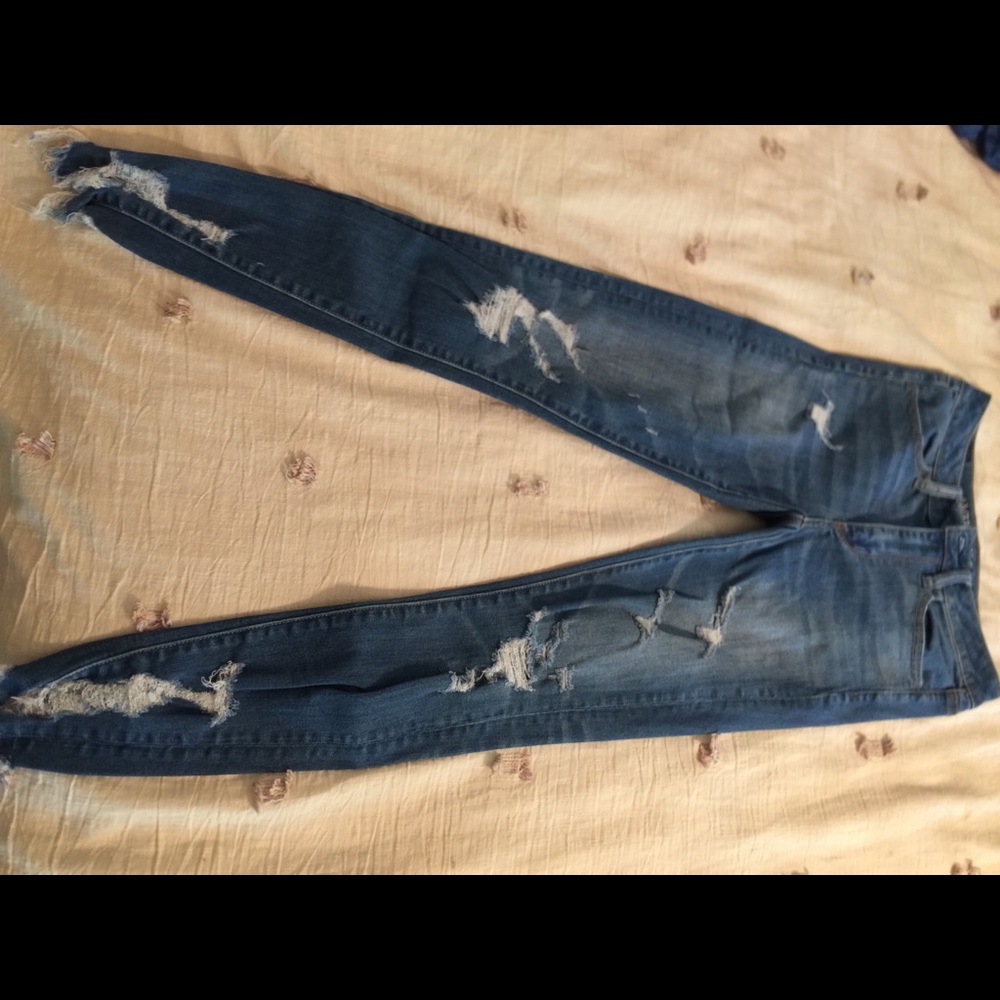 American Eagle ripped jeans